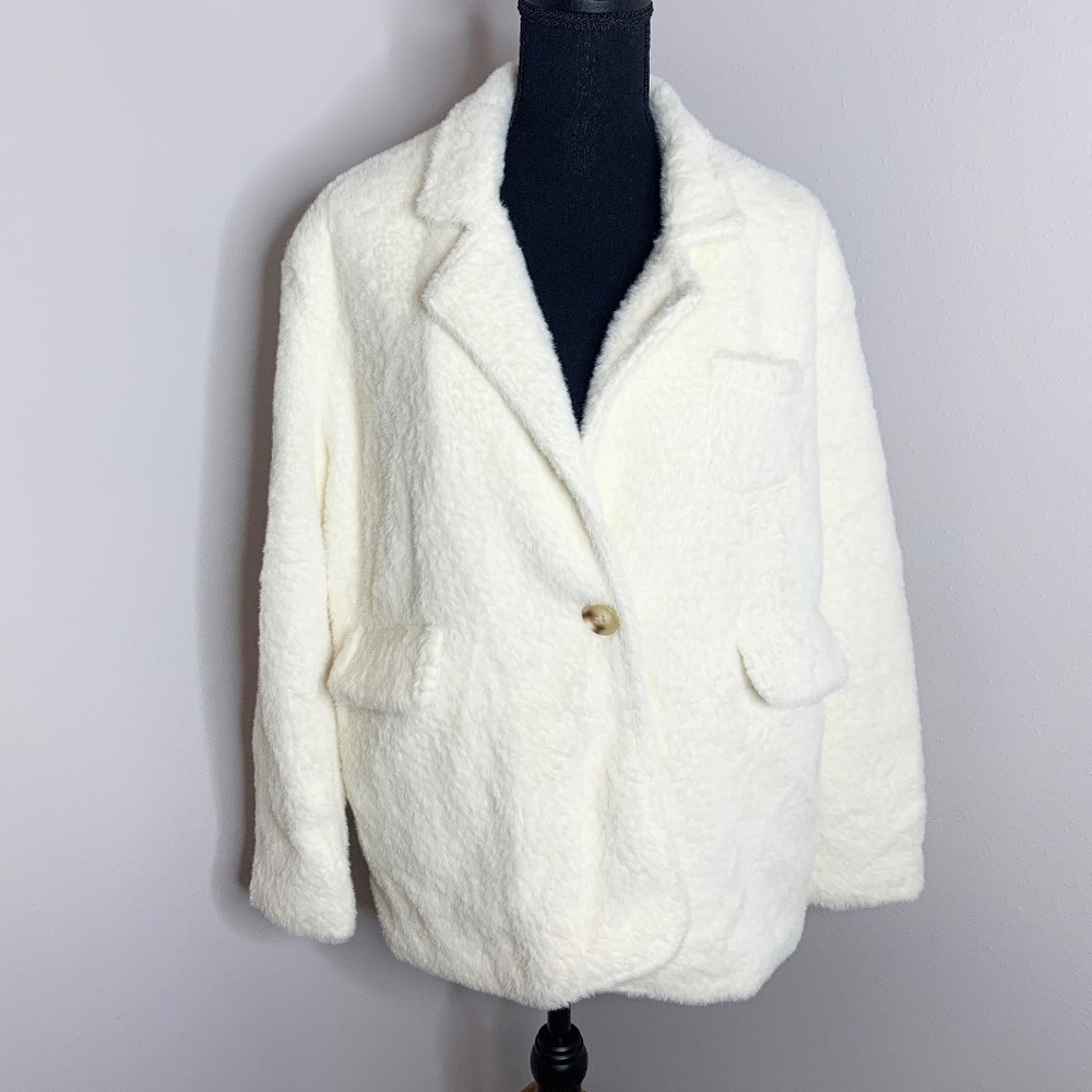 SHEYOUNG Korean Women's White Fur Jacket